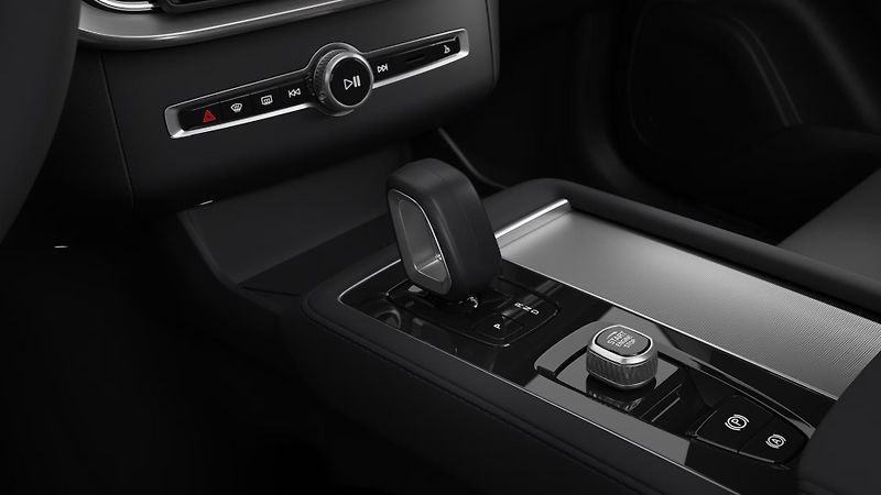 Volvo XC90 (2026) B5 AWD AUT CORE 7míst - fotka 12 z 13