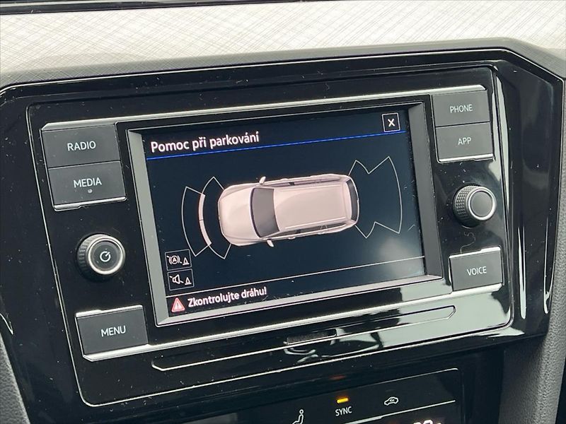 Volkswagen Passat Variant 1,5 TSi 110kW BUSINESS  B8 - fotka 17 z 25