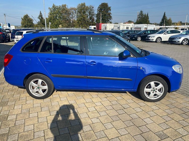 Škoda Fabia (2009) II Kombi 1.6 16V 77kW - fotka 3 z 25