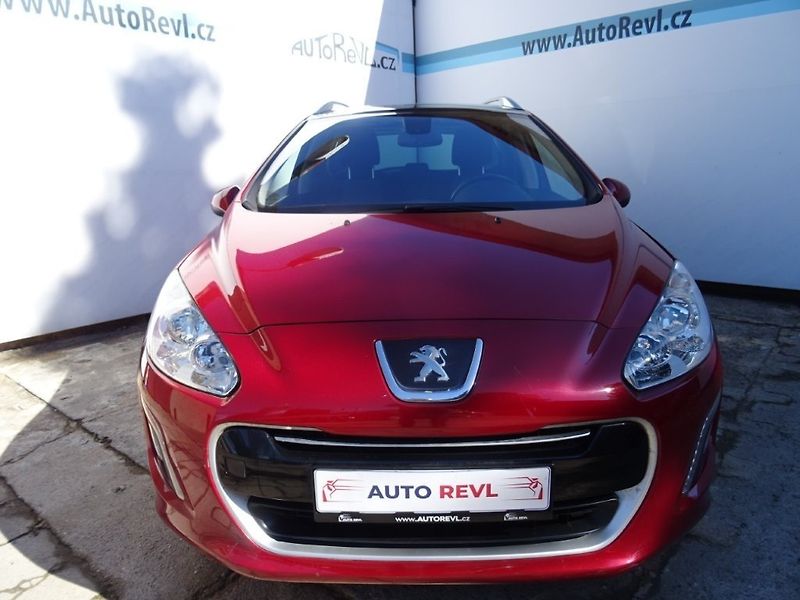 Peugeot 308 (2013) 1.6i,88kW,NovéČR,klima - fotka 19 z 21
