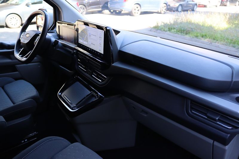 Ford Tourneo Custom Ford Tourneo Custom titaniumL2 - fotka 48 z 55