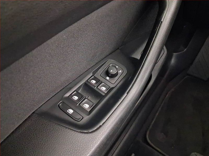 Volkswagen Passat (2017) Comfortline 2.0 TDI - fotka 18 z 20