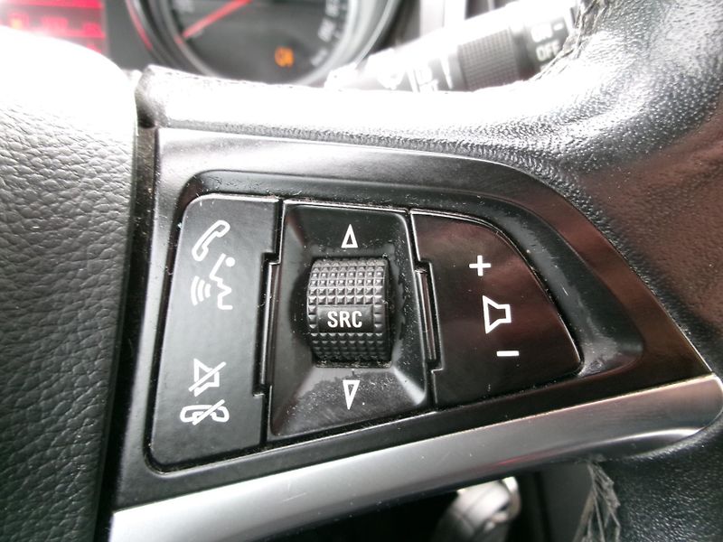 Opel Astra 1,6 CDTi NAVI AUTOKLIMA  - fotka 17 z 29