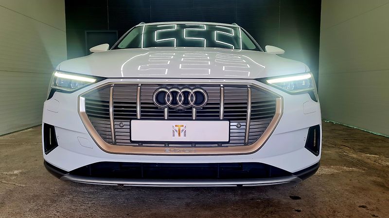 Audi e-tron (2022) 55 ADVANCE - fotka 2 z 15
