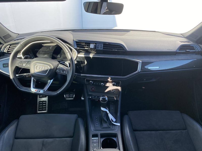 Audi Q3 RS Quattro STT 2,5TFSI - fotka 11 z 27