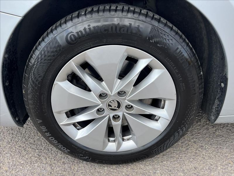 Škoda Octavia 2,0 TDi 110KW DSG 4x4 TZ -DPH - fotka 44 z 52