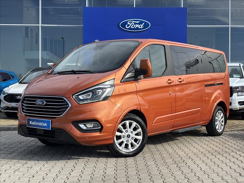 Ford Tourneo Custom 2,0 mHEV 136kW Titanium L2 - fotka 1 z 41
