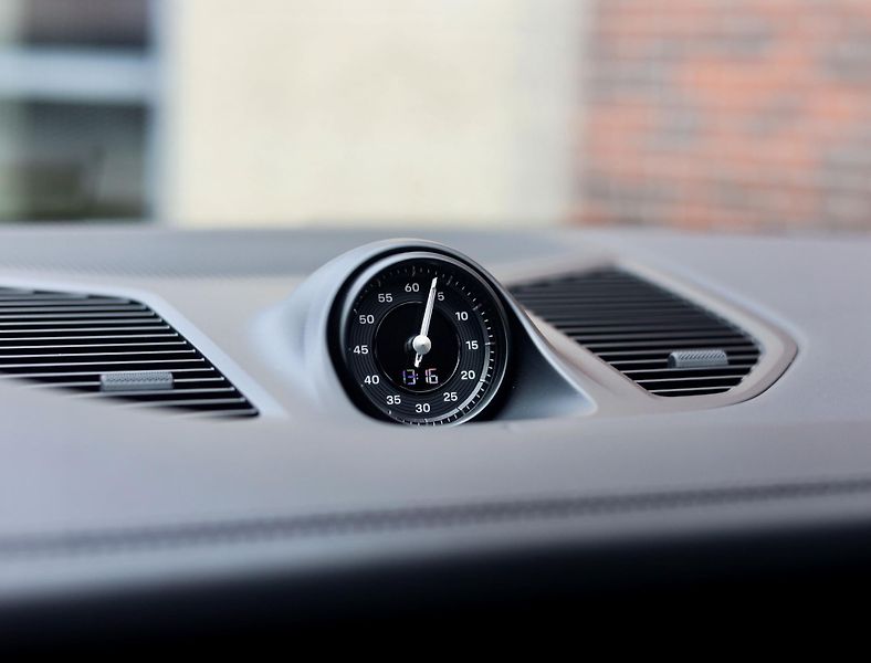Porsche Cayenne (2025) Coupe E-Hybrid 360KW Techart - fotka 22 z 46