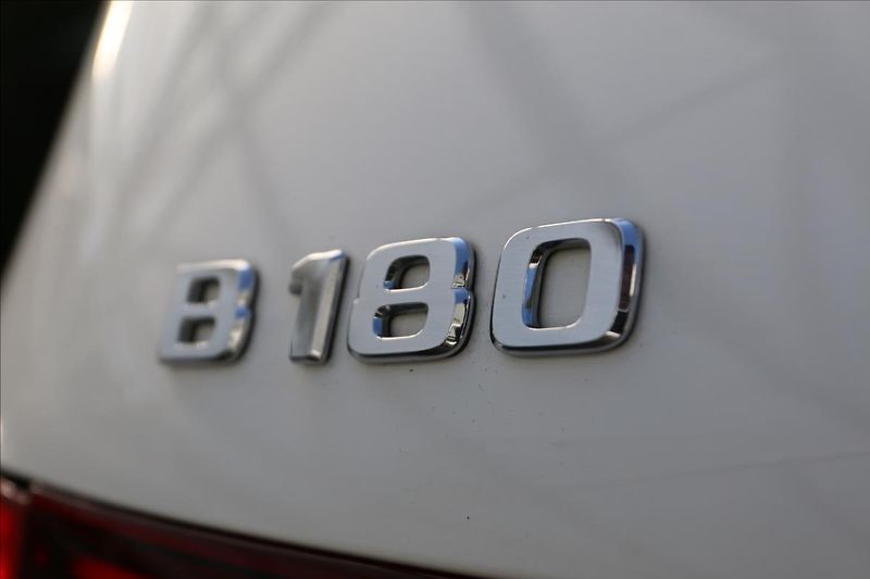 Mercedes-Benz Třídy B 1,3 ČR,DPH,24000KM, Automat - fotka 17 z 52