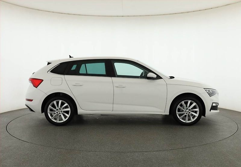Škoda Scala (2020) Style 1.0 TSI, ČR,1.maj - fotka 6 z 17