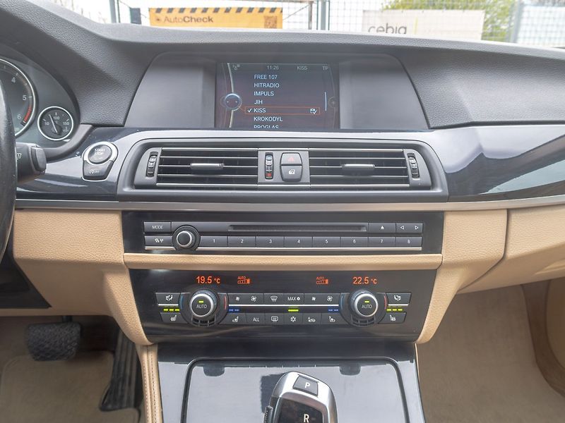 BMW Řada 5 (2012) 3.0D – NOVÉ V ČR - fotka 25 z 55