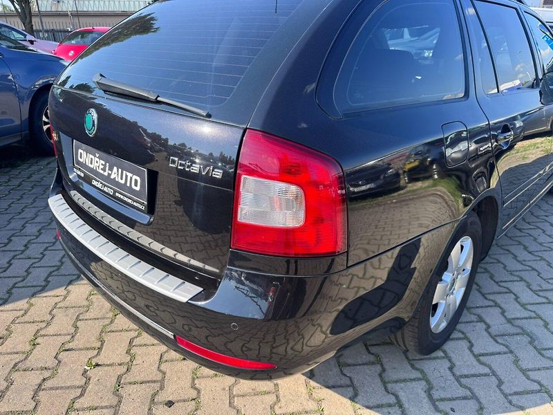 Škoda Octavia (2009) 1,9 TDI 77 KW 2. MAJ SERVISKA - fotka 11 z 50
