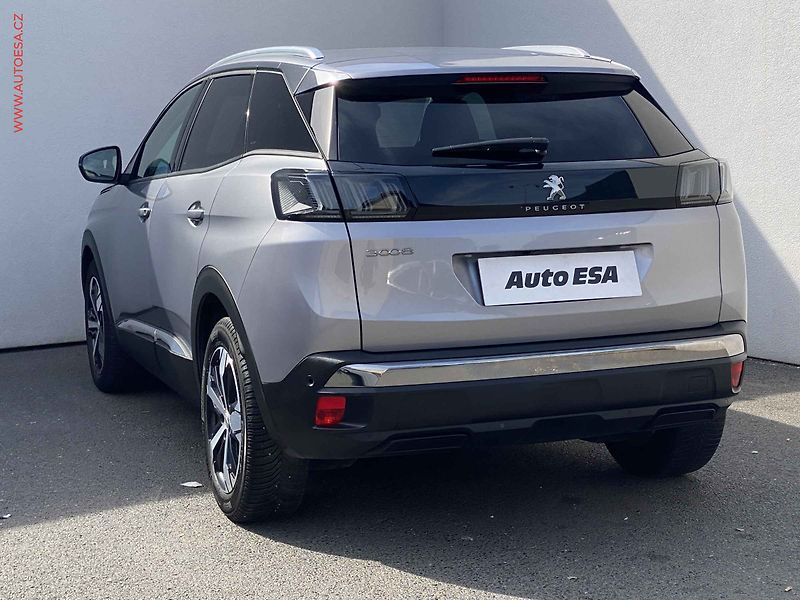 Peugeot 3008 (2021) 1.2 PT, Allure, AT, LED - fotka 6 z 17