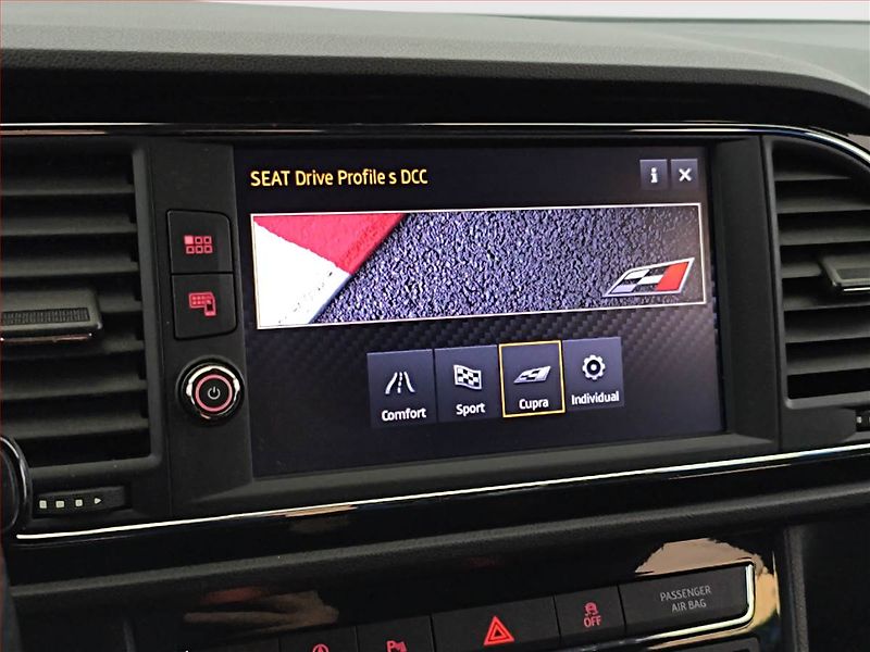 Seat Leon (2018) 2.0 TSI Cupra 300, 4X4 - fotka 16 z 21