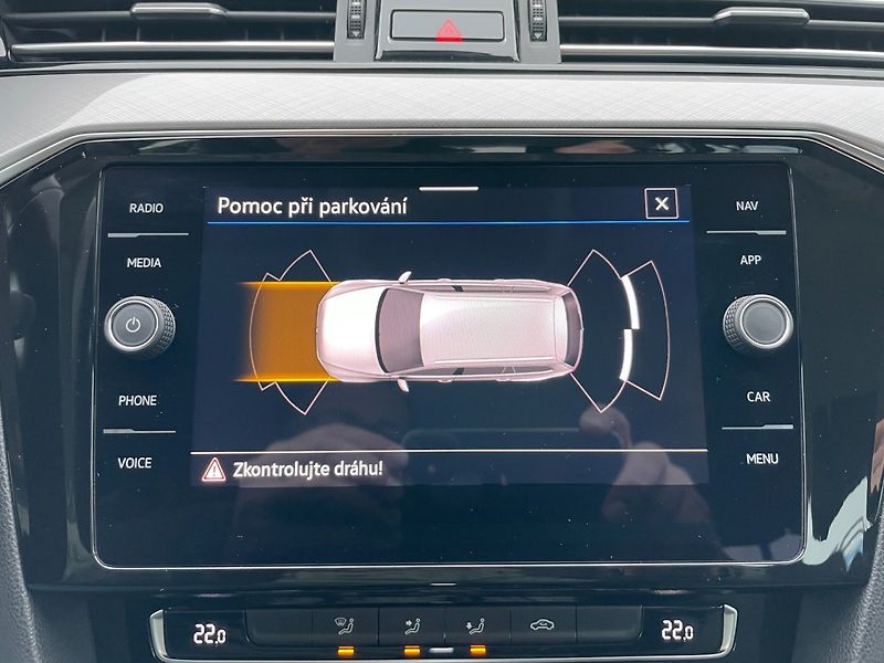 Volkswagen Passat (2020) Com. 2.0TDi 110kW! DSG! Navi! - fotka 34 z 37