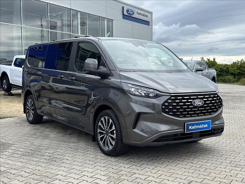 Ford Tourneo Custom 2,0 EcoBlue 125kW TitaniumX L2 - fotka 7 z 35