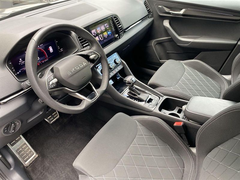 Škoda Karoq (2025) 2.0 TDI 4x4 DSG Sportline - fotka 9 z 39