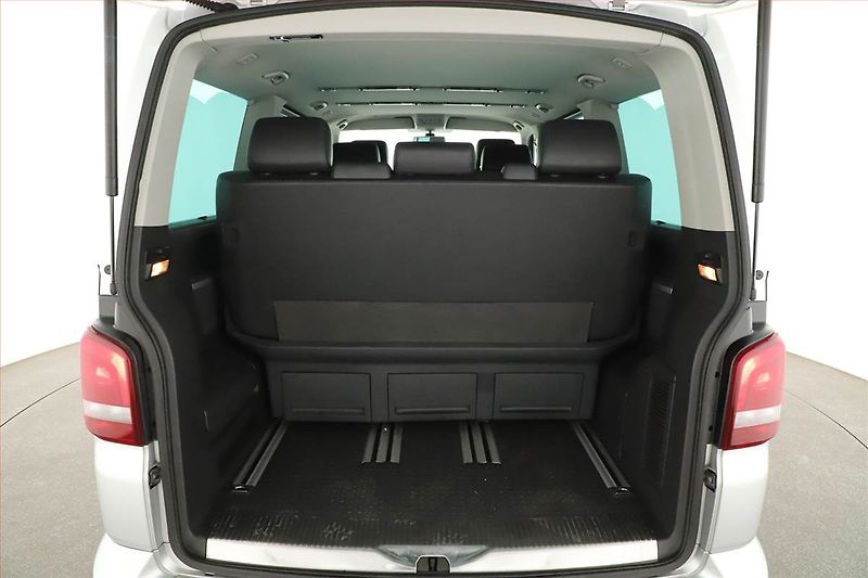 Volkswagen Multivan (2013) Highline 2.0 TDI - fotka 20 z 22