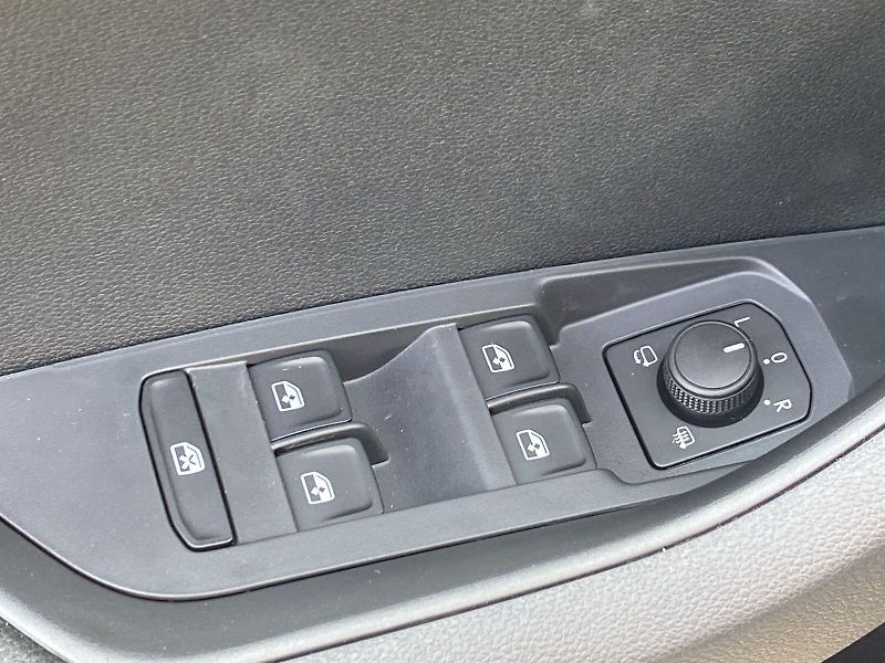 Škoda Karoq (2025) 2,0 TDI 110 kW 4x4 DSG Sportli - fotka 13 z 25