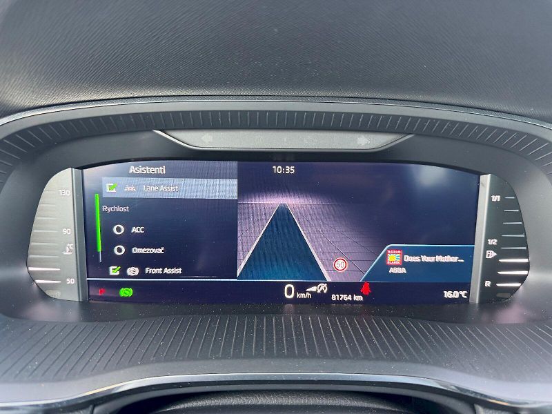 Škoda Octavia (2023) Combi 2.0 TDI 110kW DSG Tour - fotka 15 z 35