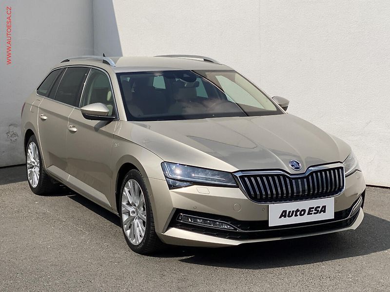 Škoda Superb (2022) 2.0 TDi, ČR, L&K, DSG, LED - fotografie inzerátu