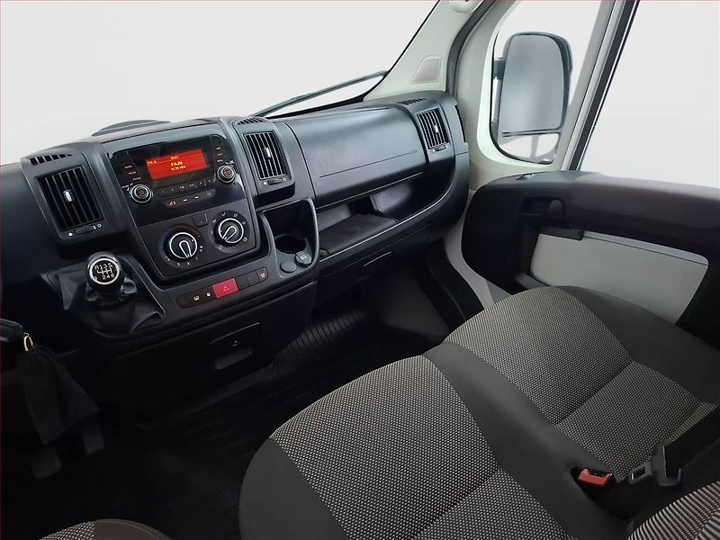 Citroën Jumper (2016) 2.0 BlueHDi, Bus, 9Míst, ČR - fotka 8 z 20
