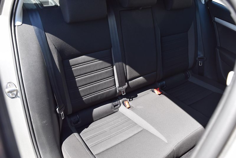 Škoda Octavia (2019) 1.5TSI 110kw AMBI VÝHŘEV NAVI - fotka 41 z 50