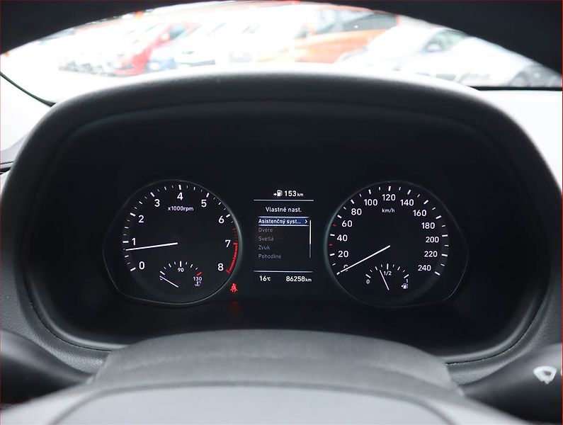 Hyundai i30 (2018) 1.4 T-GDI, Serv.kniha, Navi - fotka 11 z 22