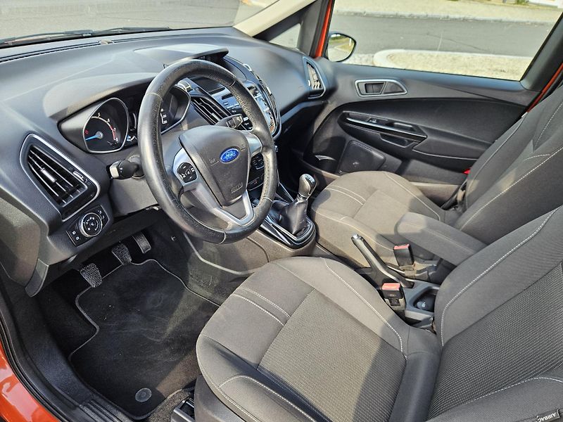 Ford B-MAX (2013) - fotka 11 z 22