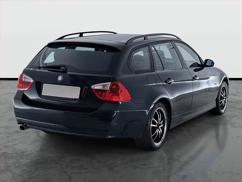 BMW Řada 3 (2006) 320 i, po STK, plně pojízdný - fotka 5 z 17