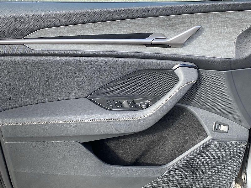 Škoda Kodiaq (2024) 2.0 TDI 4x4 DSG Exclusive Sele - fotka 33 z 49