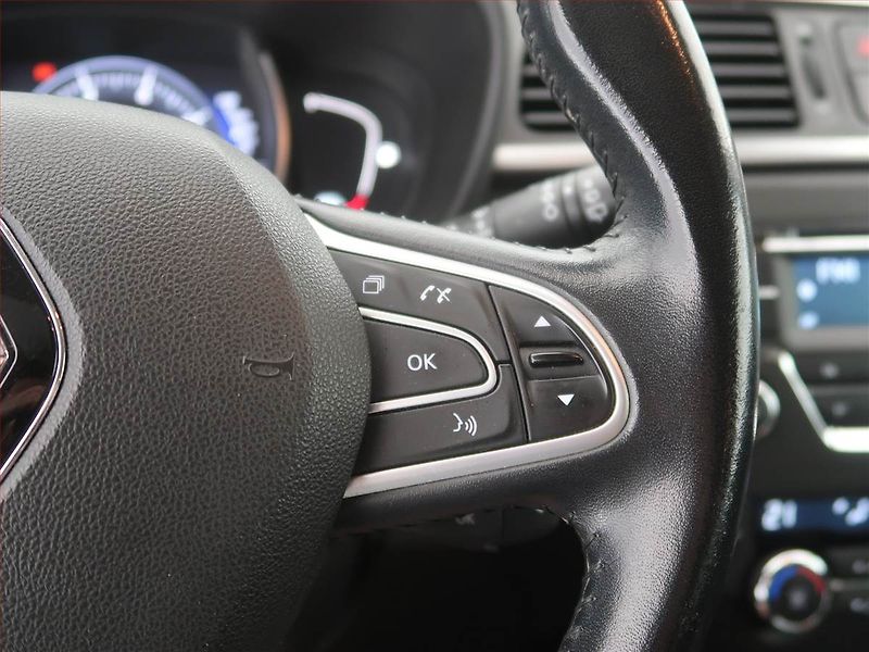 Renault Kadjar (2017) 1.2 TCe, Tempomat - fotka 16 z 17