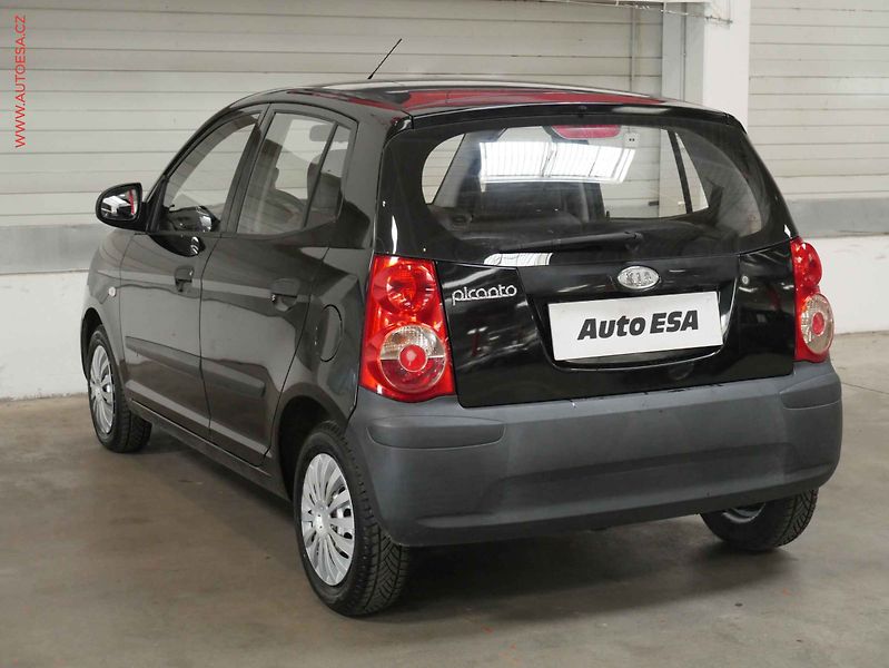 Kia Picanto (2008) 1.0i, AC - fotka 4 z 15