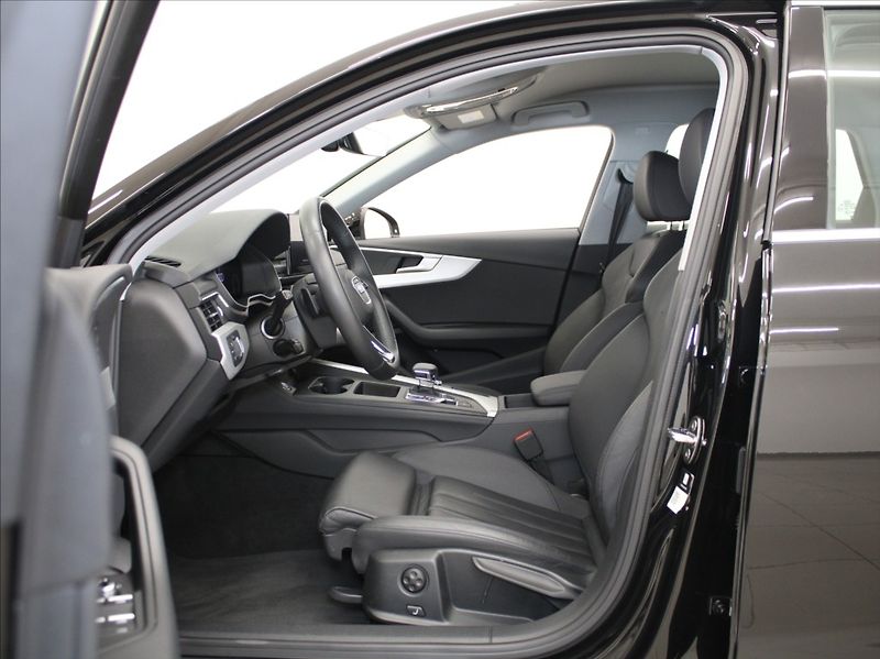 Audi A4 2,0 TFSi 150kW Avant ACC LED - fotka 6 z 28