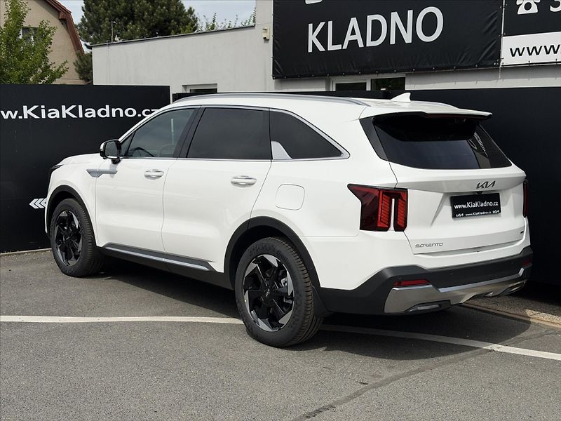 Kia Sorento (2026) 1,6 HEV 4x4 TOP, NAPPA, TEM - fotka 4 z 12