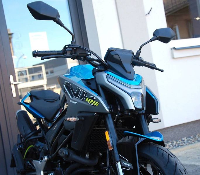 CFMOTO (2026) 125NK BLUE - fotka 13 z 25