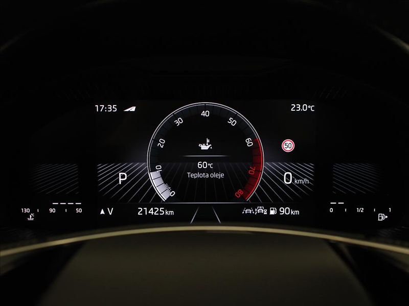 Škoda Scala 1,0 TSi DSG Monte Carlo 5L.Zár - fotka 28 z 28