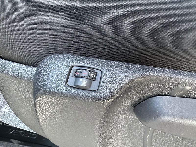 Toyota ProAce (2020) 2.0D 6 MÍST,VÝHŘEV SED.,100%KM - fotka 10 z 24