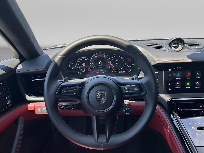 Porsche Panamera (2025) Turbo E-Hybrid - fotka 17 z 30