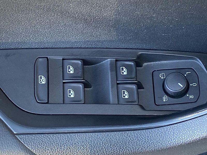 Škoda Karoq (2022) 2.0 TDI DSG Style+ - fotka 27 z 37