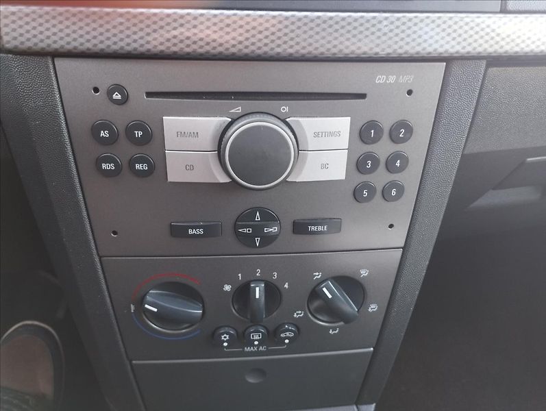 Opel Meriva 1,4 i 66KW ČR, 1.MAJITELKA - fotka 12 z 17