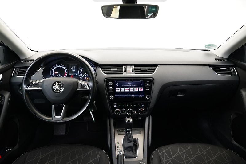 Škoda Octavia - fotka 5 z 26
