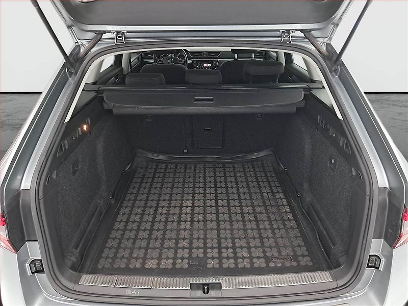 Škoda Superb (2016) Style 2.0 TSI, 4X4, Automat - fotka 14 z 23