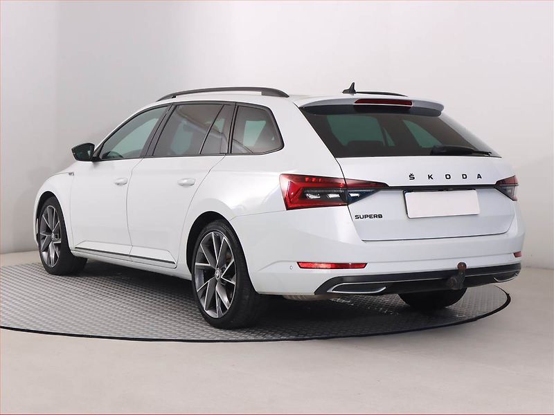Škoda Superb (2022) Sportline 2.0 TDI - fotka 4 z 26