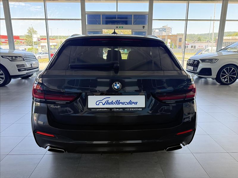 BMW Řada 5 3,0   530xDrive,Mpaket,4x4,Las - fotka 5 z 45