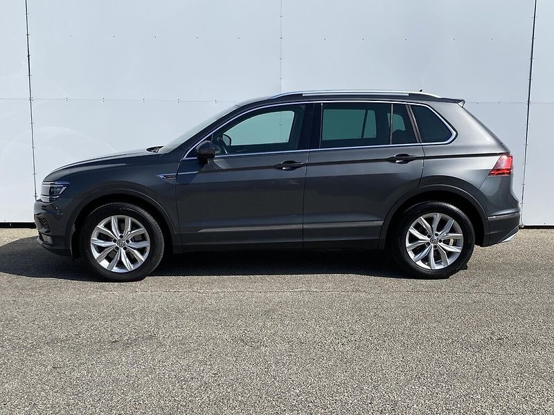 Volkswagen Tiguan 2,0 BiTDI 4Mot Highline DSG - fotka 4 z 27
