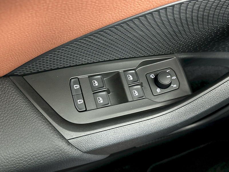 Škoda Octavia (2025) Combi 1.5TSI 110kW Exclusive S - fotka 29 z 35