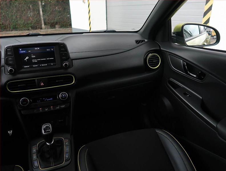 Hyundai Kona (2020) Mystic 1.0 T-GDI, Kůže - fotka 8 z 19