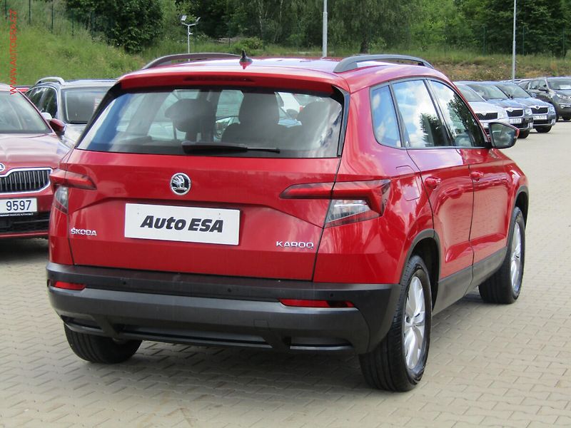 Škoda Karoq (2019) 1.5 TSI, ČR, servis.kniha - fotka 4 z 18