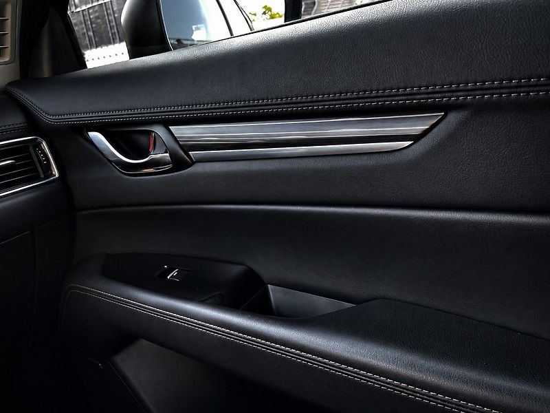 Mazda CX-5 (2018) 2.0i 121kW OPTIMUM - fotka 31 z 35